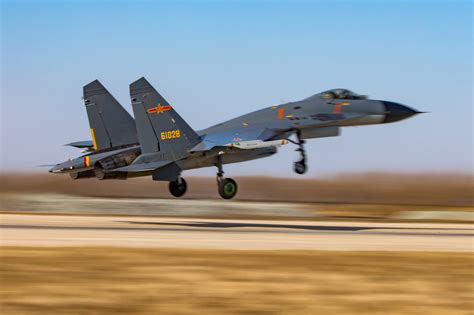 F35将配备新型导弹，号称200公里外猎杀S400，性能超歼20？_战机