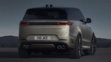 Meet the 626bhp, 180mph, £171k Range Rover Sport SV