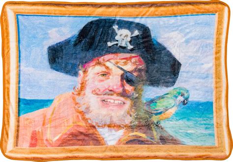 Amazon.com: Silver Buffalo Spongebob Squarepants Featuring Captain ...