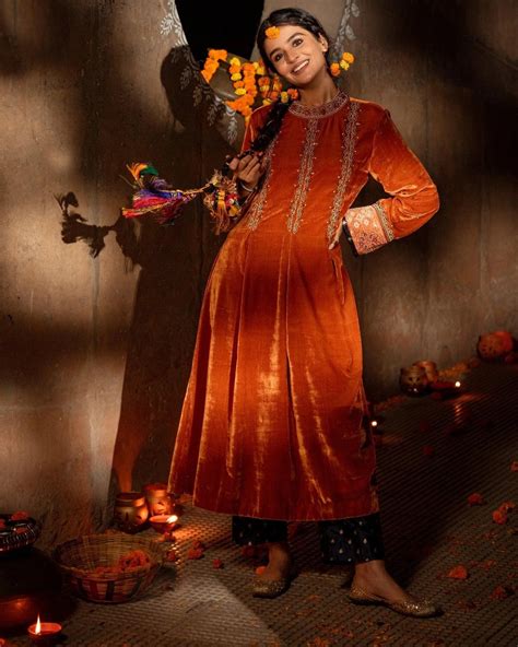 Burnt orange silk velvet kurta with hand embroidery – Sohni