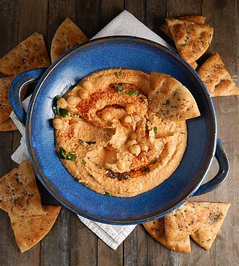 Roasted Red Pepper Hummus - Frugal Hausfrau