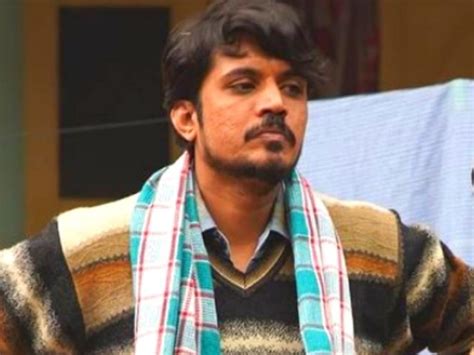 'Panchayat's' 'Damad Ji' suffers heart attack | Bhaskar English