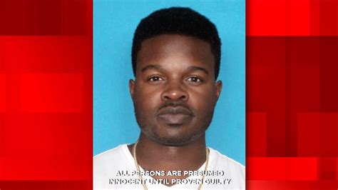 Bakery refuses to write 'Trump 2016' on cake