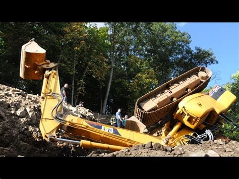 Construction Equipment Fails Compilation 的图像结果