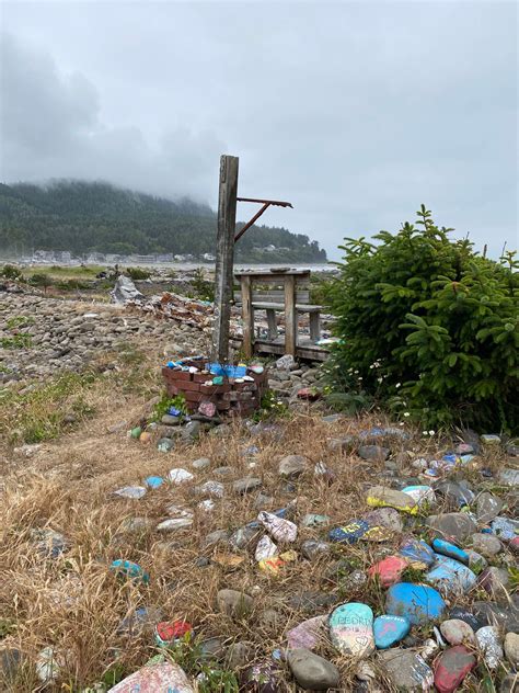 Painted Rock Beach in Seaside | Atlas Obscura