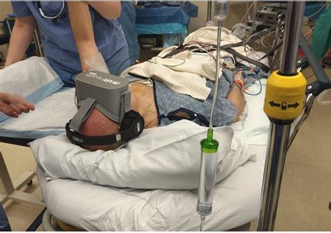 Patients in VR during surgery need less sedatives, trial finds