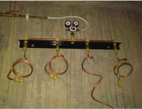 Gas Manifold - Medical Oxygen Manifold Trader - Retailer from Vadodara