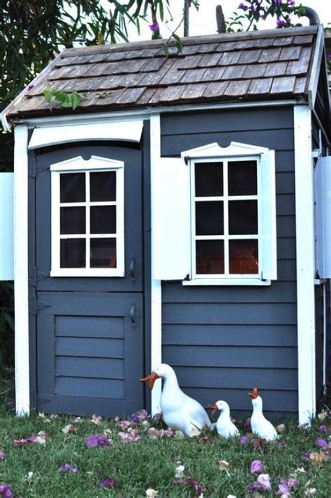chicken coop color ideas