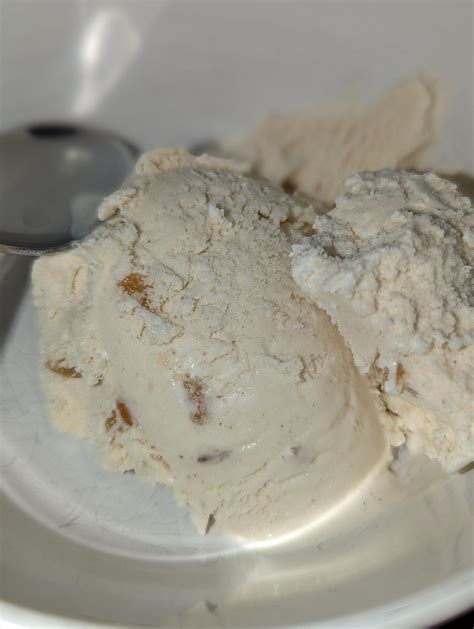 Candied Ginger Ice Cream : r/icecreamery