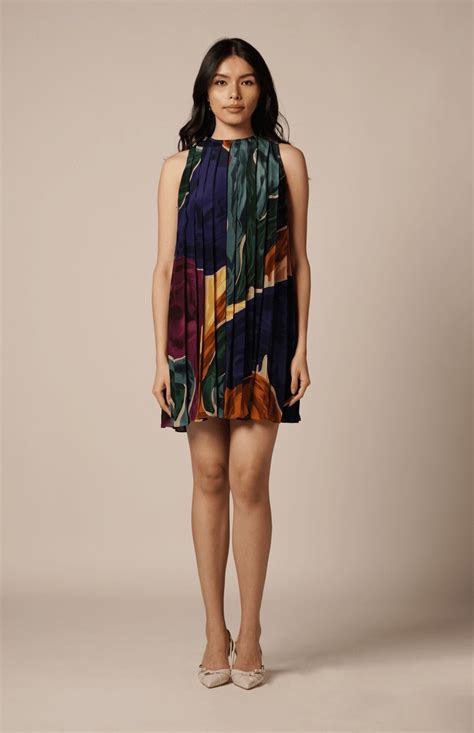 Buy Umi Pleated Dress Online - Ciceroni