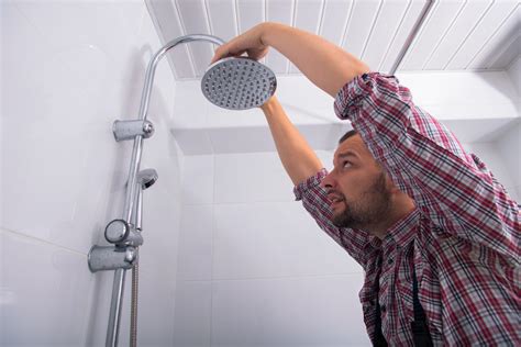 How to Fix Leaking Shower Head - The Easy & Simple Guide