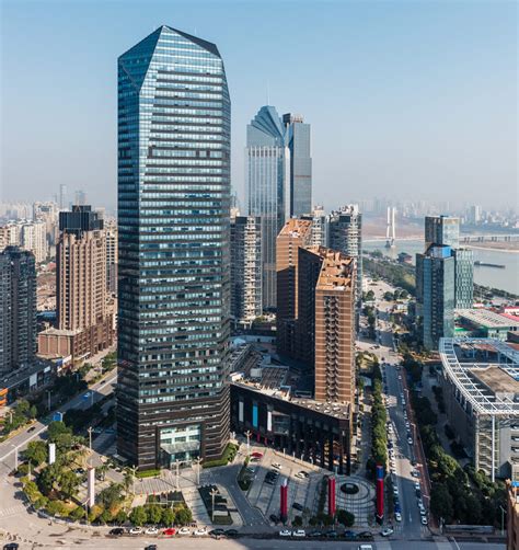 Commercial Projects - Fifth Quadrant