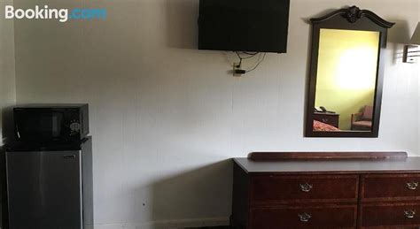 RELAX INN (Edwards) - Hotel Reviews & Photos - Tripadvisor