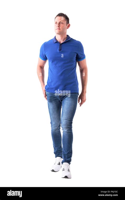 People Walking towards Camera 的图像结果