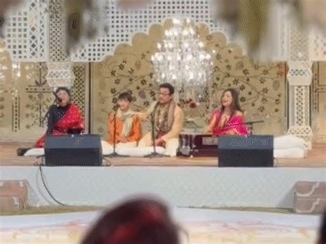 Aamir performed at Ladli's concert