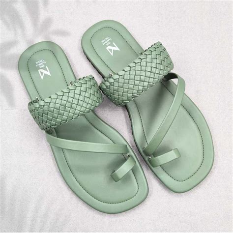 Sandals – The Madras Trunk