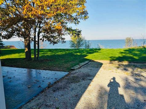 Willoughby, OH Holiday Apartments and Self Catering | cozycozy