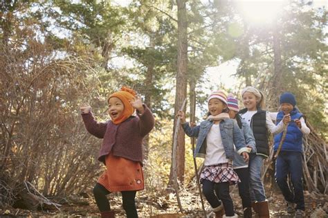 Children Play 的图像结果