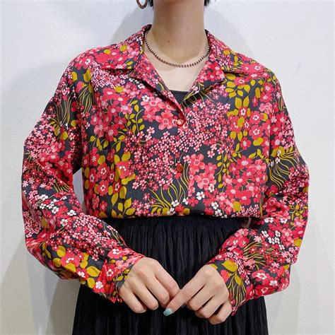 70s red and pink flower printed long sleeve shirt | LEMON