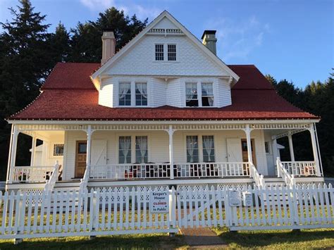 HECETA LIGHTHOUSE BED AND BREAKFAST (Yachats) - B&B Reviews & Photos ...