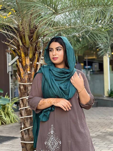 Muted teal signature modal hijab – PASTEL PARROTS