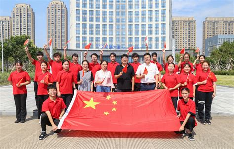 赤峰市蒙古族实验小学、新城蒙古族实验小学学生在校率达到100%_通用