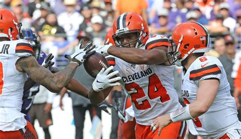 Nick Chubb runs for 3 TDs in 40-25 victory over the Ravens as Browns ...