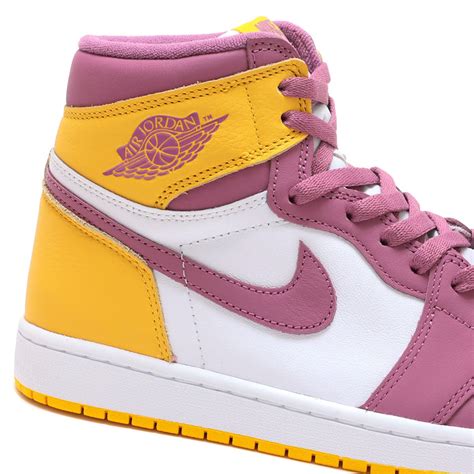 JORDAN BRAND AIR JORDAN 1 RETRO HIGH OG UNIVERSITY GOLD/LIGHT BORDEAUX ...