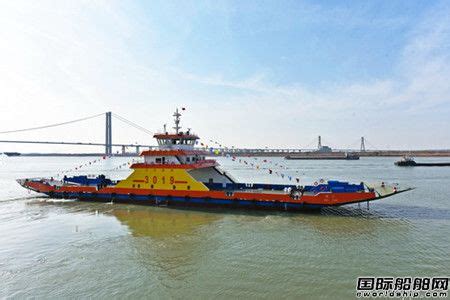 镇江船厂同日一船交付一船搭载 - 在建新船 - 国际船舶网