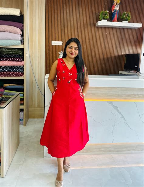 Christmas special Vatikan silk frock 🎄A1618 – Hand Picked By Vismaya