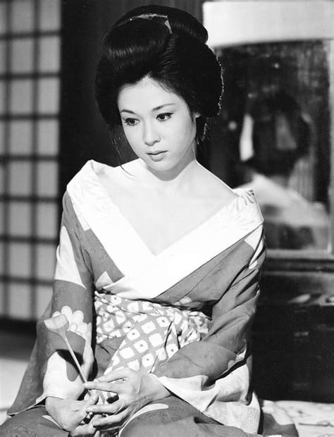 老照片：日本昭和時代的女星若尾文子 - 每日頭條
