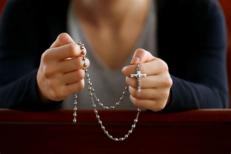 The Timeless Power oThe Timeless Power of Rosary Beads: How to Choose ...