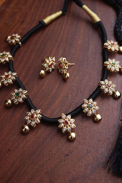 AD Black Thread Tilak Set – zahana
