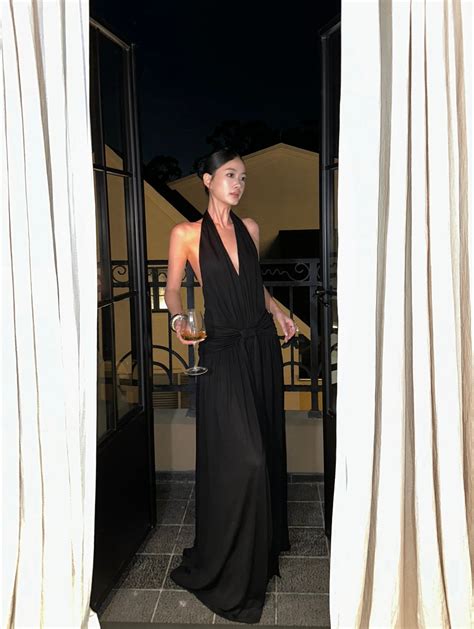 black Hepburn dress – Uncut-Trends