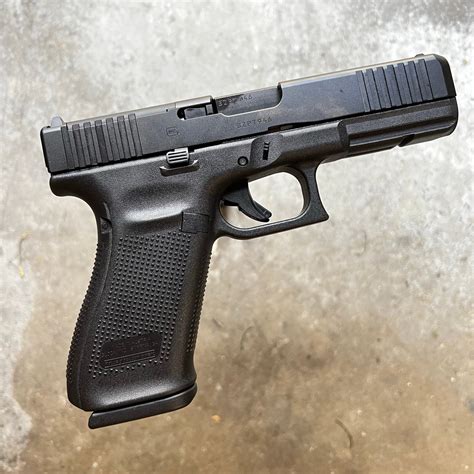 GLOCK 20 gen 5 MOS 10mm pistol, 3x 15 round mags. Free shipping ...