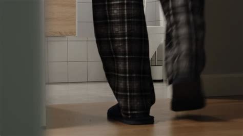 Deutsche Männer sind Sitzpinkler