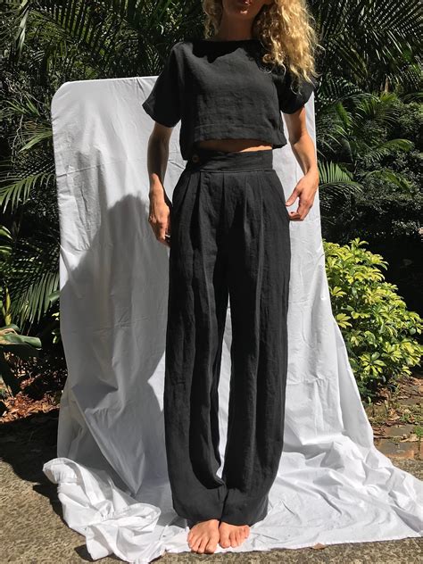 How To Dress Up Black Linen Pants at Lola Omay blog