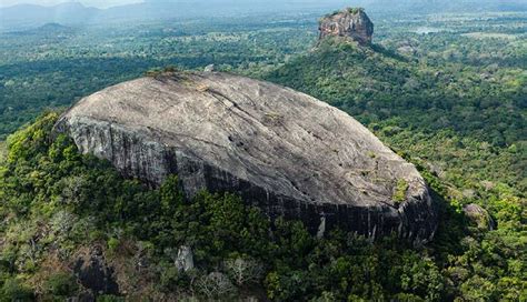 10 Must Visit Tourist Attractions in Sigiriya - lifeberrys.com
