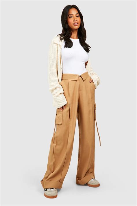 Petite Folded Waistband Relaxed Fit Cargo Pants | boohoo USA