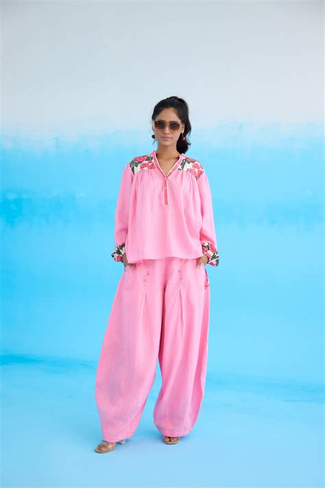 Pink rose baggy pants