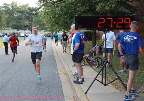 Strong turnout for third annual Semper Fit race | Article | The United ...