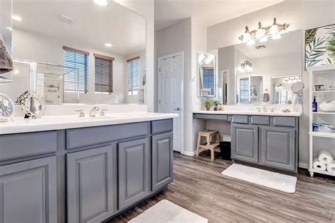 Small Master Bathroom Ideas