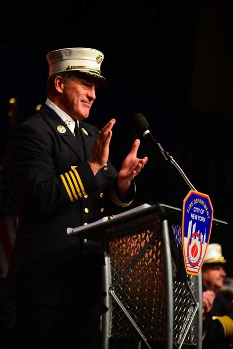 NYFD Paramedic 的图像结果