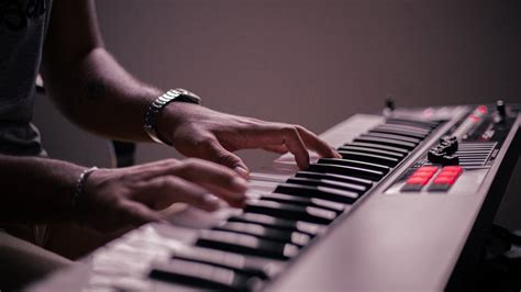 Playing Keyboard On Computer 的图像结果