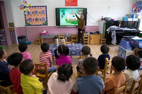 全国学前教育专项资金增加18亿 北京鼓励多元主体办幼儿园_政经频道_财新网