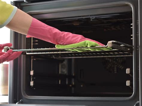 How to Clean Your Oven: A Step-By-Step Guide | Oven cleaning, Cleaning ...