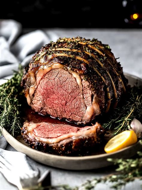 Irresistible Garlic Herb Prime Rib: The Perfect Holiday Roast