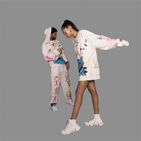 Hoodie - Ecru "Fly Me To The Moon" – WHY