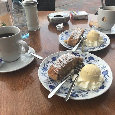 ALTES GASTHAUS KUHR (Papenburg) - Guesthouse Reviews, Photos, Rate ...