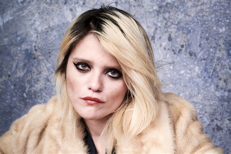 Sky Ferreira's 'Downhill Lullaby' is a Song You Need to Know - Rolling ...